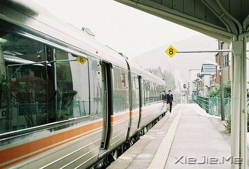 ���������Ҫ��Ϊ�ѹ���������ɢ������ (4)