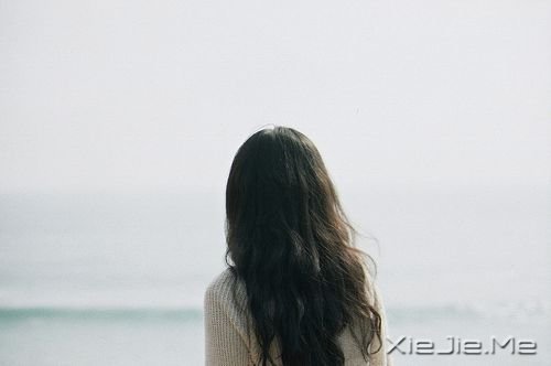 û���۵ĺ��ӣ�ʼ��Ҫ�Լ�����һƬ��� (2)